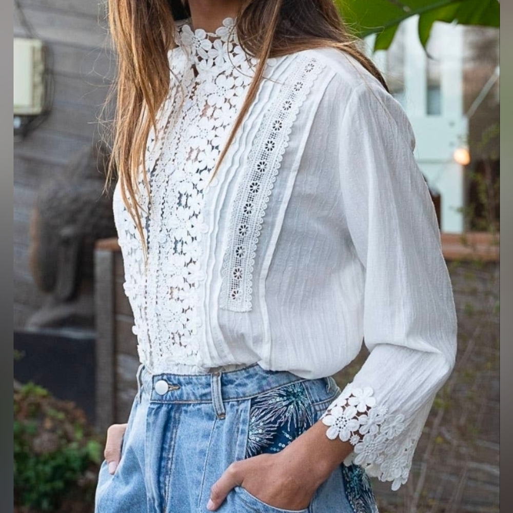 Cupshe White Floral Lace Trim Top